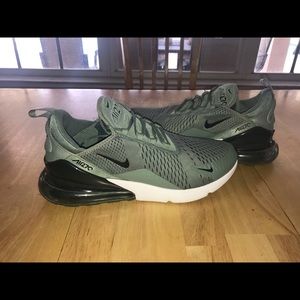 Nike 270 shoes